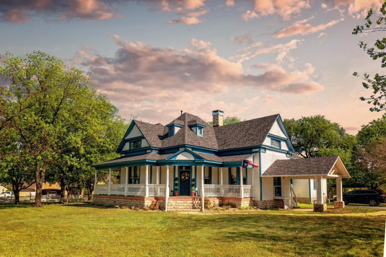 Blue Heron Bed And Breakfast On Lake Гранбери Экстерьер фото